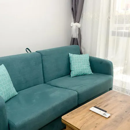 Homey 1-bd In Varna, Next To Grand Mall *
