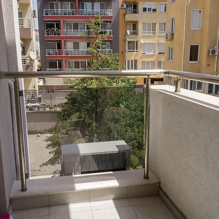 Homey 1-bd In Varna, Next To Grand Mall By Flat Mаnаger * فارنا